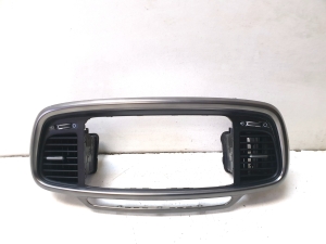Dashboard air vent grilles - 97420C5000