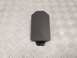 Sicherungskastengehäuse unter der Motorhaube - 4M0971981