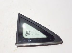   Rear quarter glass  - 10470309 
