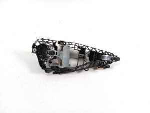 BMW 2 SERIES (F46) (2015–2026) Rear side door exterior handle and its parts - 3