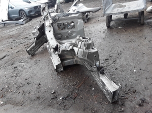 Mercedes Benz C-Class 206 (2021–2026) Eesmine tugijalg A2066208801 - 5