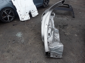 Mercedes Benz C-Class 206 (2021–2026) Tagumine poritiib ja selle osad A2066308401 - 2