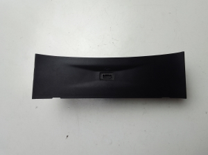   USB-Anschluss 