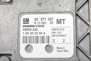 Opel Zafira B (2005–2014) Engine control unit 55571557 - 2