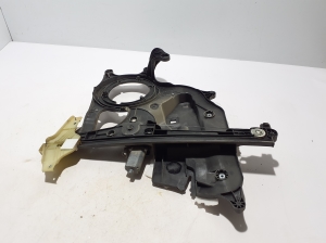 Opel Combo E (2018–2026) Front door window regulator 9817212180 - 4