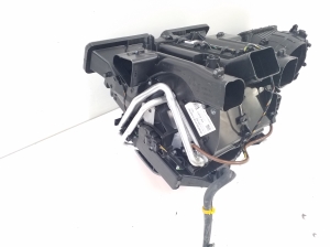 Mercedes Benz B-Class 246 (2011–2017) Heater and its parts A2468302002 - 3