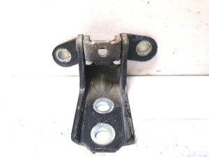 Kia Sorento (2014–2026) Front door top hinge 1120102 - 3