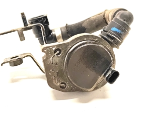 Peugeot 2008 P24 (2019–2026) Auxiliary water pump 9833874480 - 4