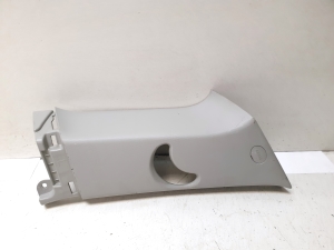 Interior trim of the rear strut - 85850C5000
