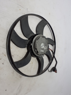BMW 5 SERIES F11 (2010–2017) Dzesēšanas ventilators un tā daļas 7594610 - 3