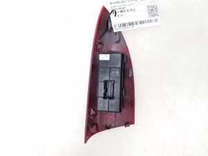 NISSAN Juke F15 (2010–2018) Esiukse klaaslüliti 254111KA0A - 2