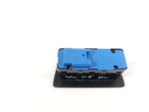 BMW 2 SERIES (F46) (2015–2026) Trunk opening switch 9275119 - 3