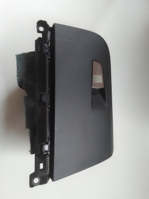 Alfa Romeo Giulia (2015–2026) Kindalaegas 015611453200 - 4