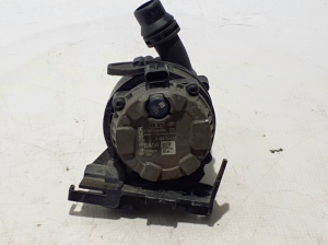 BMW 5 SERIES G30 (2016–2026) Auxiliary water pump 8482744 - 2