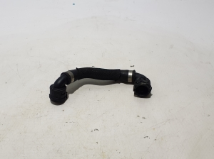 BMW 5 SERIES G30 (2016–2026) Jahutusradiaatori voolik 8602613 - 2