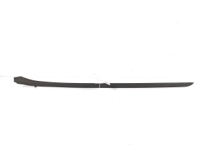   Esiklaasi piilari välimine liist  - 7331507 