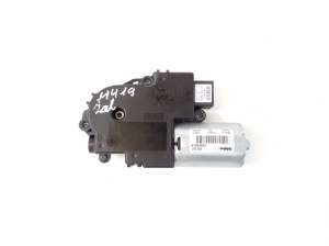   Sunroof motor  - A2469061900 