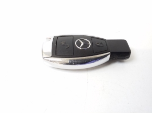 Mercedes Benz B-Class 246 (2011–2017) Ignition key A2059051411 - 3