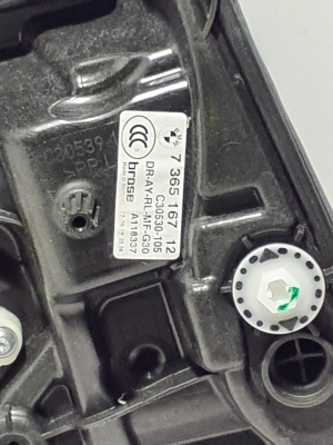 BMW 5 SERIES G30 (2016–2026) Aizmugurējo durvju logu pacēlājs 7365167 - 4
