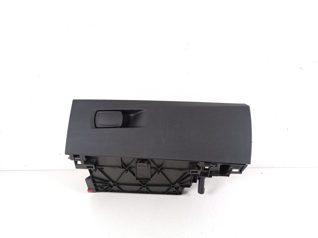 BMW 2 SERIES (F46) (2015–2026) Handschuhfach 9318641 BMW 2 SERIES (F46) (2015–2026) Handschuhfach 9318641