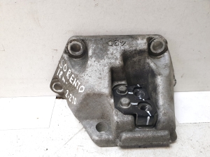 Kia Sorento (2014–2026) Motorhalter - 3