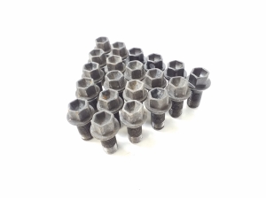 Mercedes Benz B-Class 246 (2011–2017) Wheel nuts, bolts - 3