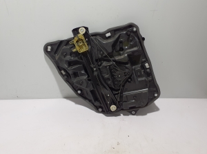 BMW 5 SERIES G30 (2016–2026) Aizmugurējo durvju logu pacēlājs 7365168 - 3