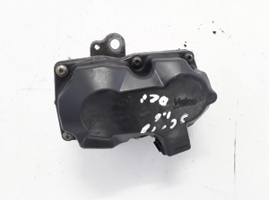  EGR valve 