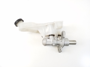 Mercedes Benz B-Class 246 (2011–2017) Brake master cylinder A2464300202 - 2
