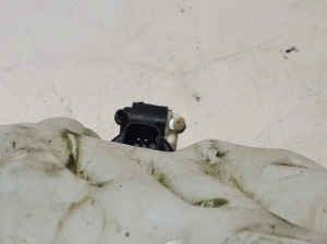 RENAULT Megane IV (2016–2022) Front washer fluid reservoir 289105506R - 3