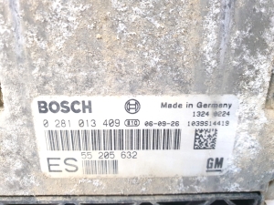 Opel Vectra C (2002–2008) Engine control unit 0281013409 - 3