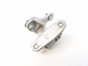 Mercedes Benz B-Class 246 (2011–2017) Front door lower hinge A2467200437 - 2