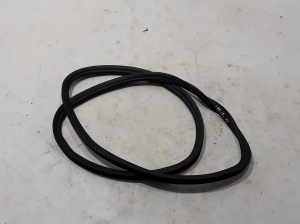   Tagumise küljeukse tihend uksel  - 7468732 