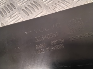 VOLVO V60 (2018–2026) Front bumper reinforcement 32348951 - 3