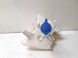 TOYOTA Auris E18 (2012–2018) Front washer fluid reservoir E11001523 - 5