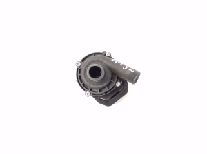 Auxiliary water pump - A2118350028