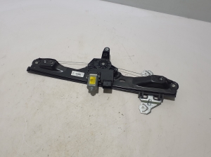 Lève-vitre de porte avant - 807218884R