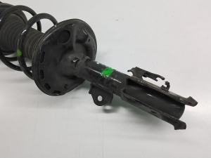 TOYOTA Auris E18 (2012–2018) Front shock absorber and its components 4852002A10 - 5
