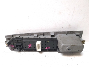 Kia Sorento (2002–2009) Front door glass switch 47849A1110 - 3