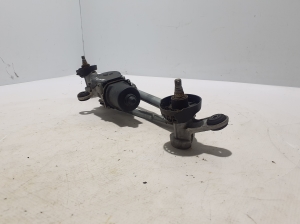  Priekinio stiklo valytuvų mechanizmas 