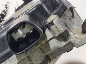  Priekinio stiklo valytuvų mechanizmas 