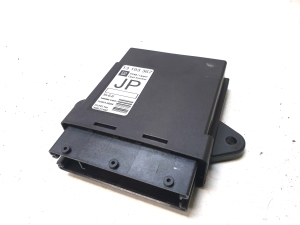 Front door control unit - 13193367