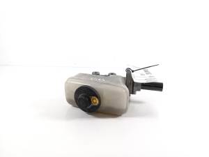   Master cylinder 