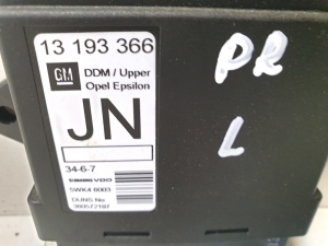 Opel Vectra C (2002–2008) Front door control unit 13193366 - 2