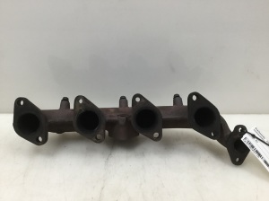  Exhaust manifold 