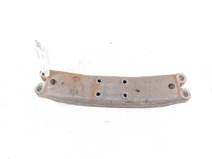 LEXUS IS (2013–2020) Getriebehalter 5725530130 - 2