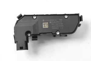 Mercedes Benz C-Class 205 (2014–2021) Istmesoojenduse lüliti A2059050004 - 2