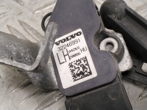 VOLVO XC90 (2015–2024) Niveausensor vorne 32246991 - 3