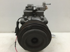  Air conditioner compressor 