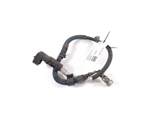   Das Kabel ist plus 